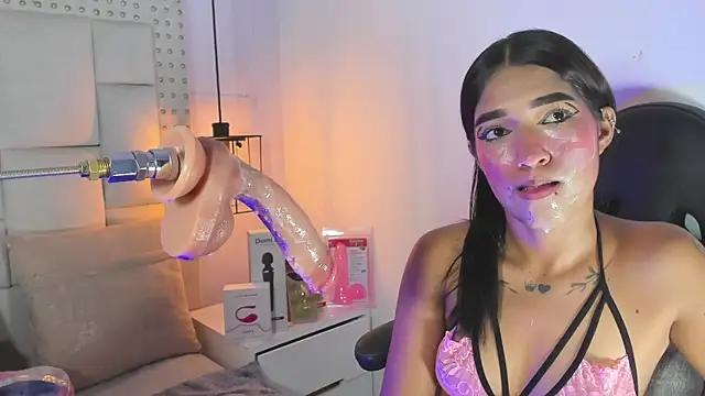 Snapshot of baby_naughty1_ chatting on 12-20-24, 05:29 baby naughty1 online show from 12-20-24, 05:29