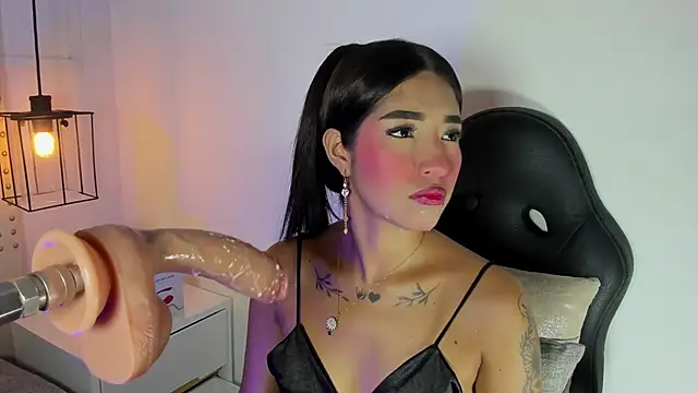 Snapshot of baby_naughty1_ chatting on 01-11-25, 01:43 baby naughty1 online show from 01-11-25, 01:43