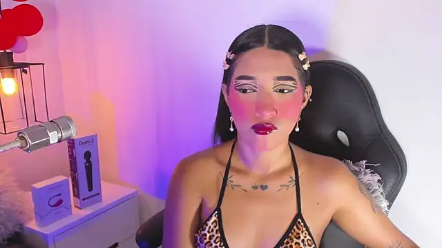 Snapshot of baby_naughty1_ chatting on 02-21-25, 01:44 baby naughty1 online show from 02-21-25, 01:44