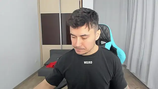 MatMalonne online show from 12-14-25, 01:16