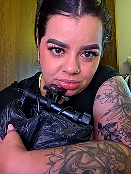 MiahJoness online show from 02-10-26, 04:16