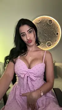 SarahhSmitth1 online show from 02-14-26, 09:22