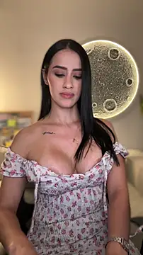 SarahhSmitth1 online show from 04-21-26, 01:42