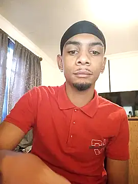 Snapshot of 29YOURZ_28_ chatting on 12-15-24, 08:52 29YOURZ 28 online show from 12-15-24, 08:52