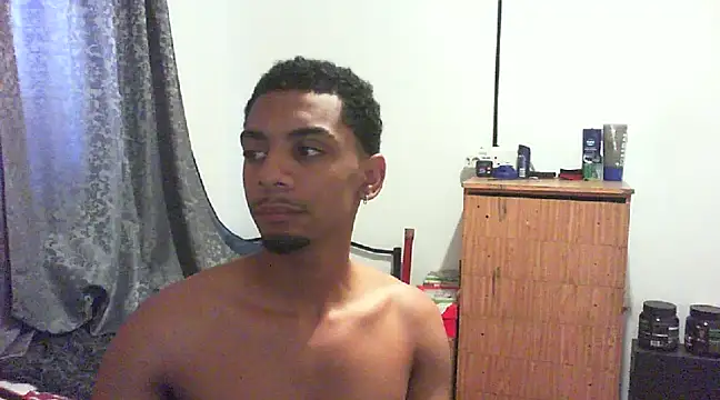 Snapshot of 29YOURZ_28_ chatting on 02-05-25, 10:30 29YOURZ 28 online show from 02-05-25, 10:30