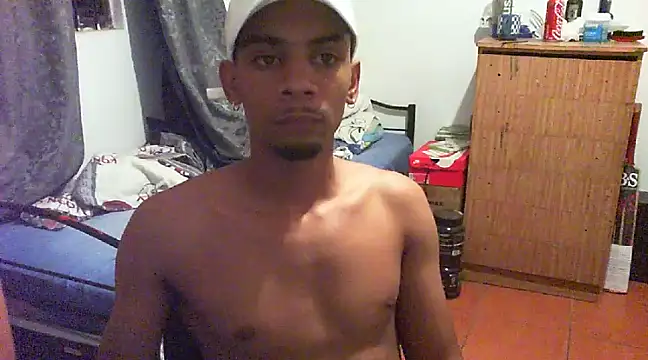 Snapshot of 29YOURZ_28_ chatting on 02-10-25, 07:07 29YOURZ 28 online show from 02-10-25, 07:07