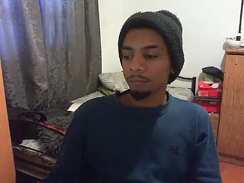Snapshot of 29YOURZ_28_ chatting on 09-14-25, 06:56 29YOURZ 28 online show from 09-14-25, 06:56