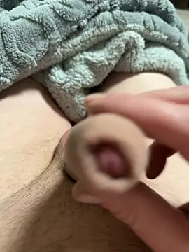 Snapshot of Andy-370 chatting on 03-21-26, 10:24 Andy-370 online show from 03-21-26, 10:24