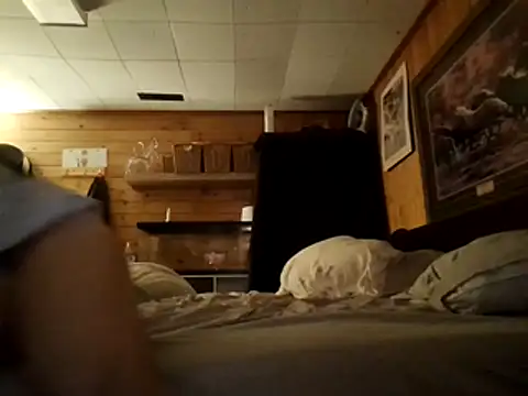 Snapshot of Ryan_and_Aurora chatting on 01-10-26, 12:56 Ryan and Aurora online show from 01-10-26, 12:56