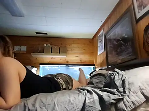 Snapshot of Ryan_and_Aurora chatting on 02-05-26, 12:59 Ryan and Aurora online show from 02-05-26, 12:59