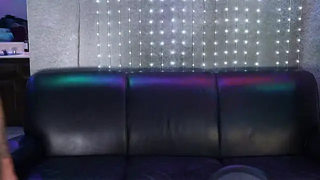 Snapshot of DamienSliick chatting on 05-05-26, 06:10 DamienSliick online show from 05-05-26, 06:10