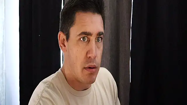 Snapshot of DamienSliick chatting on 05-07-26, 07:19 DamienSliick online show from 05-07-26, 07:19
