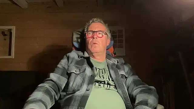 Snapshot of lelohop chatting on 03-22-26, 05:00 lelohop online show from 03-22-26, 05:00