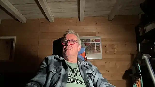 Snapshot of lelohop chatting on 03-23-26, 05:22 lelohop online show from 03-23-26, 05:22
