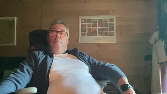 Snapshot of lelohop chatting on 05-27-26, 06:21 lelohop online show from 05-27-26, 06:21