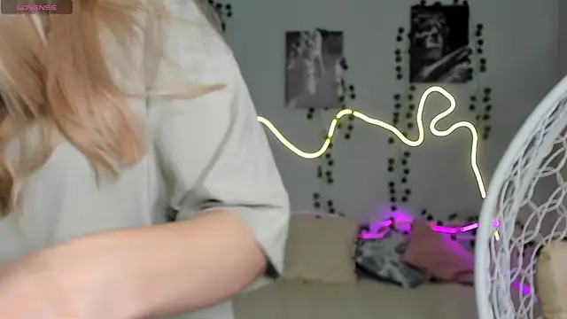 Snapshot of Melissa_babs chatting on 12-03-24, 01:52 Melissa babs online show from 12-03-24, 01:52