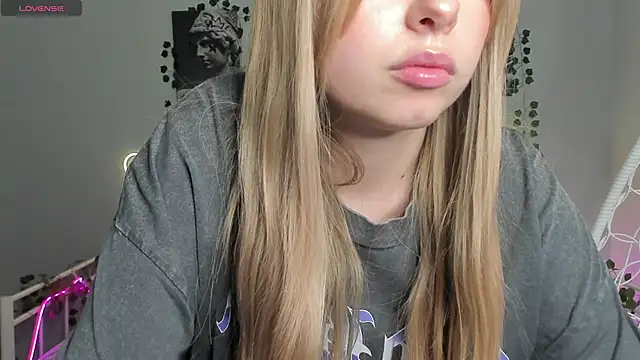 Snapshot of Melissa_babs chatting on 01-08-25, 06:09 Melissa babs online show from 01-08-25, 06:09