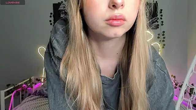 Snapshot of Melissa_babs chatting on 01-22-25, 07:25 Melissa babs online show from 01-22-25, 07:25