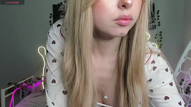 Snapshot of Melissa_babs chatting on 01-27-25, 10:27 Melissa babs online show from 01-27-25, 10:27