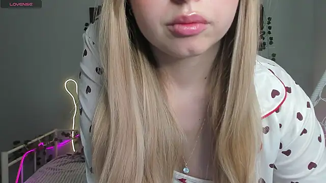 Snapshot of Melissa_babs chatting on 01-28-25, 02:11 Melissa babs online show from 01-28-25, 02:11