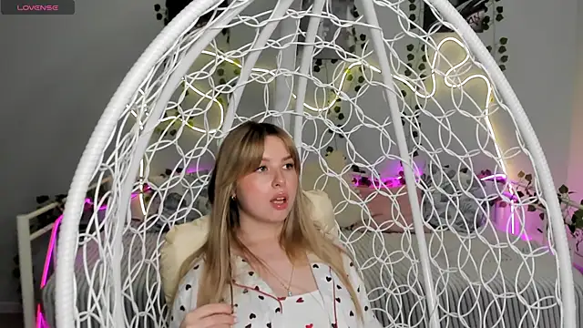 Snapshot of Melissa_babs chatting on 01-28-25, 05:11 Melissa babs online show from 01-28-25, 05:11