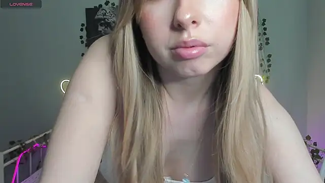 Snapshot of Melissa_babs chatting on 03-11-25, 08:09 Melissa babs online show from 03-11-25, 08:09