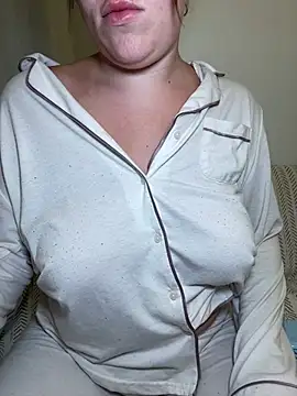 Snapshot of lilylush24 chatting on 02-21-25, 04:37 lilylush24 online show from 02-21-25, 04:37