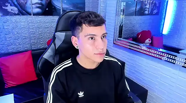 salvadorgomezx online show from 12-15-24, 10:47