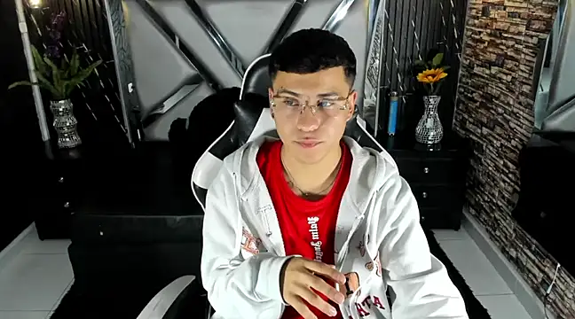 salvadorgomezx online show from 02-13-25, 02:45