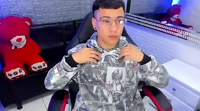 salvadorgomezx online show from 02-19-25, 02:01