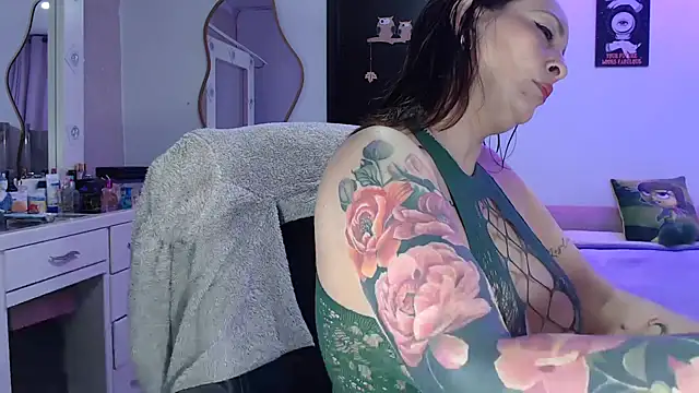 yulieth anamar online show from 02-21-26, 09:32