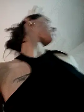 Snapshot of Sophie_sweett19 chatting on 05-08-26, 01:22 Sophie sweett19 online show from 05-08-26, 01:22