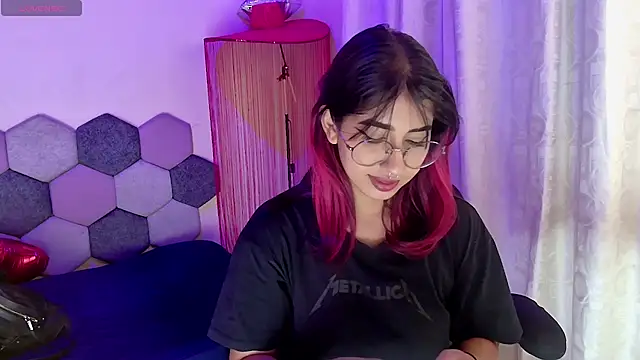 Snapshot of Horny_tgn chatting on 04-23-26, 06:10 Horny tgn online show from 04-23-26, 06:10