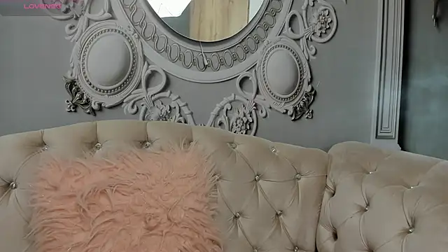 Snapshot of joselyn_sexy_ chatting on 02-21-25, 01:00 joselyn sexy online show from 02-21-25, 01:00