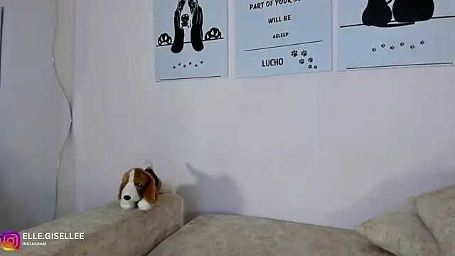 ElleGisellee online show from 02-25-25, 01:17