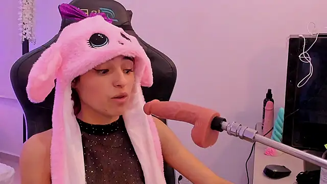 sofiarouge online show from 01-27-25, 09:33