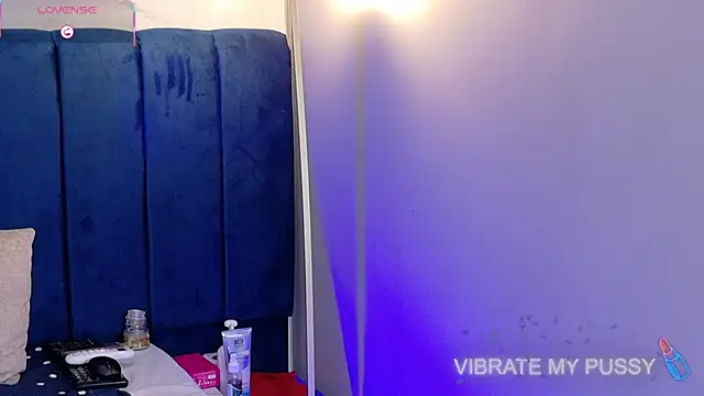 ebonydreams01 online show from 03-26-26, 11:27