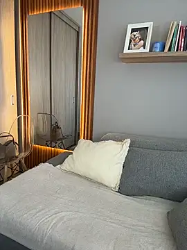 FridaKlein online show from 02-11-26, 08:14