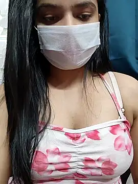 Myloveurvi online show from 03-18-26, 04:54