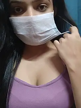 Snapshot of Myloveurvi chatting on 05-20-26, 04:13 Myloveurvi online show from 05-20-26, 04:13