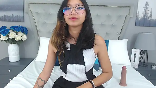 Yommi Winx online show from 01-14-25, 12:54