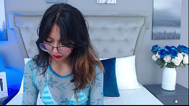 Yommi Winx online show from 03-02-25, 08:29