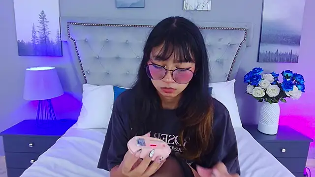 Yommi Winx online show from 09-09-25, 09:14