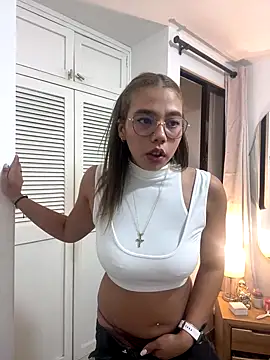 Martina Miiller online show from 10-01-25, 04:18