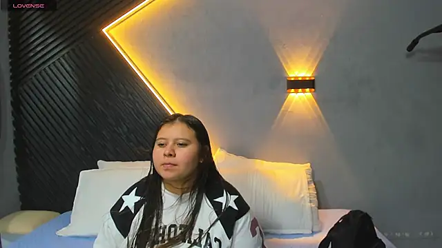 Laia and Aloby online show from 07-14-26, 01:30