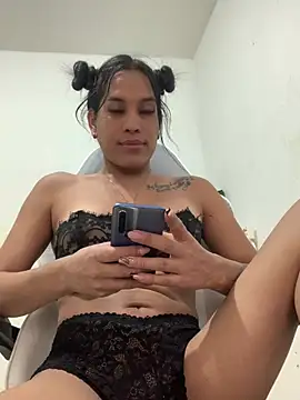 Emiily Miller online show from 12-18-24, 08:25