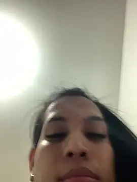 Emiily Miller online show from 12-20-24, 01:58