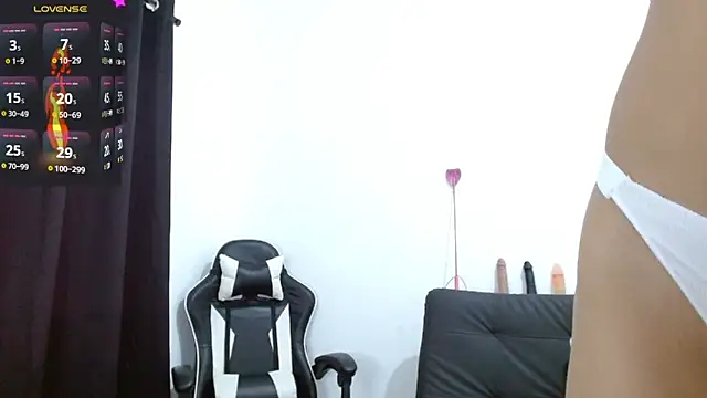 Snapshot of Kiara-Rider chatting on 03-19-25, 07:49 Kiara-Rider online show from 03-19-25, 07:49