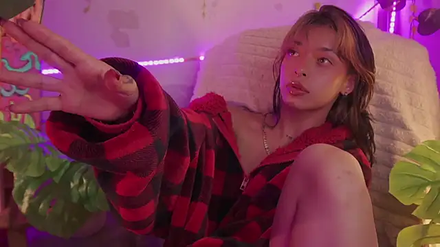 Kitty arts online show from 02-28-25, 09:55