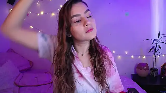 Lu perez online show from 11-07-25, 06:08